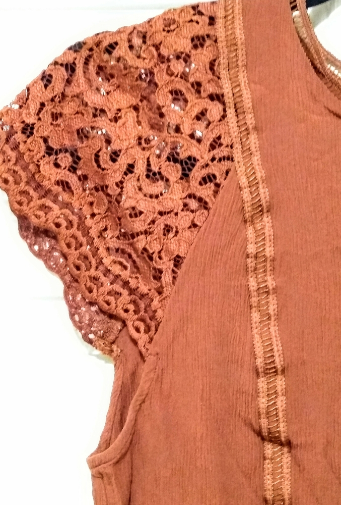 Lace Shoulder Top | Staple Piece